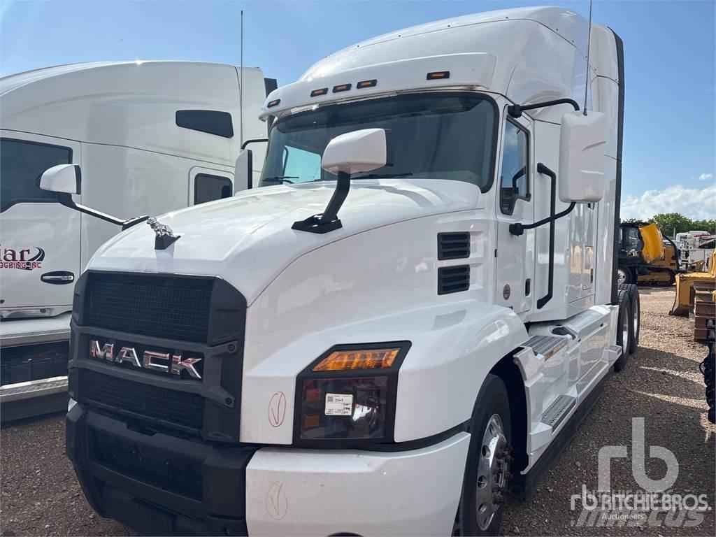 Mack AN64T Седельные тягачи