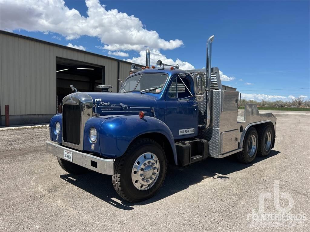 Mack B61 Грузовики-платформы/боковая разгрузка