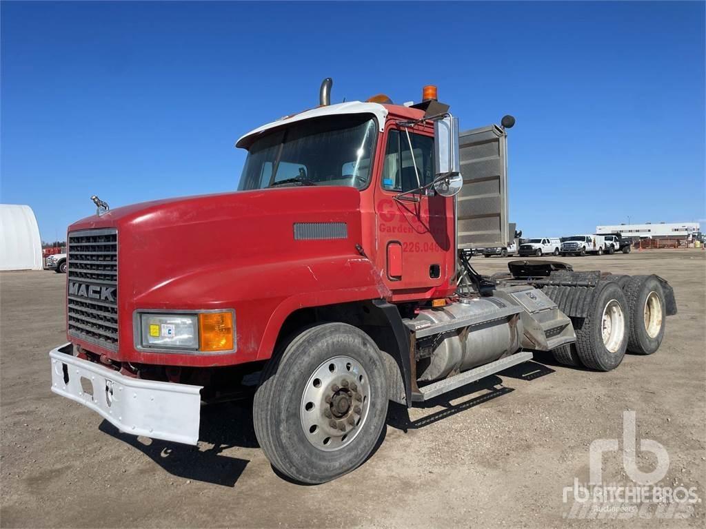 Mack CH600 Седельные тягачи