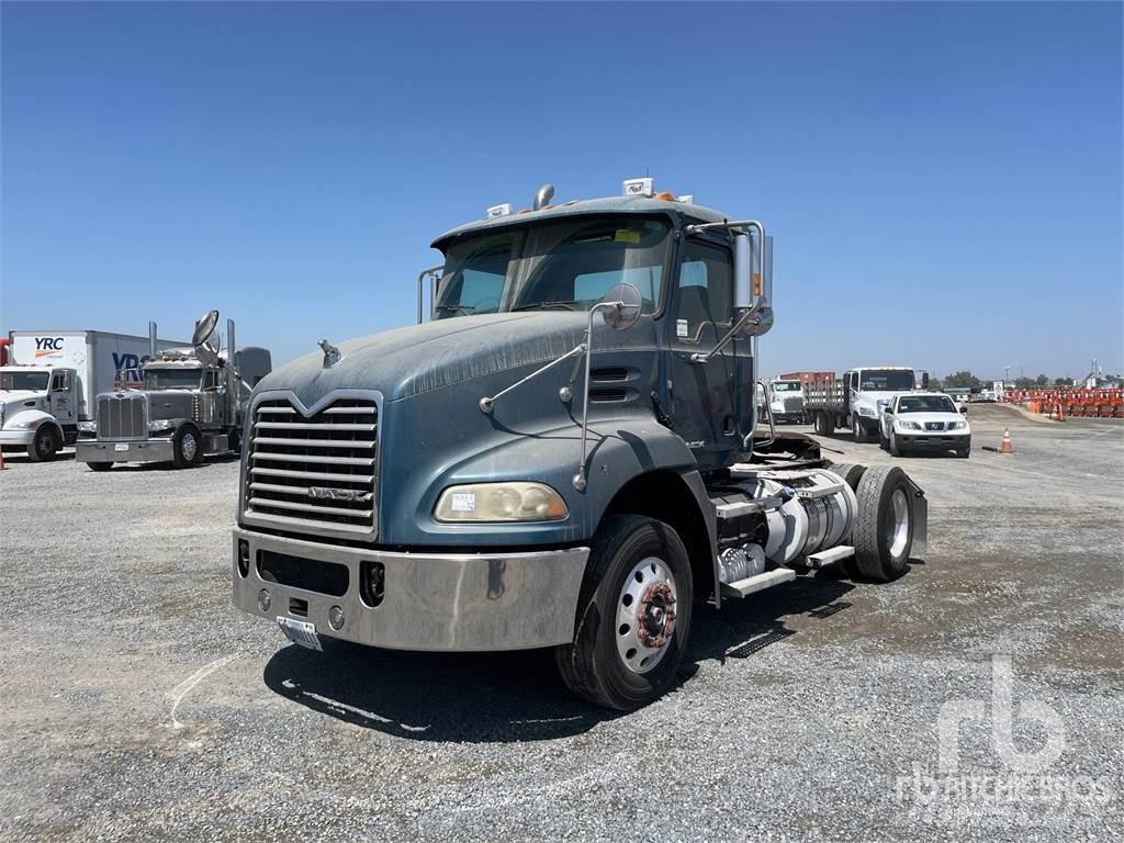 Mack CH612 Седельные тягачи