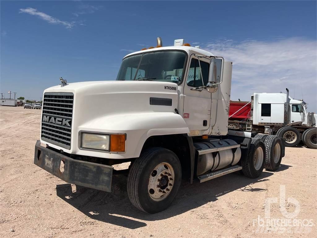 Mack CH613 Седельные тягачи