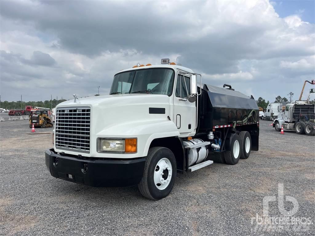 Mack CH613 Поливочные машины