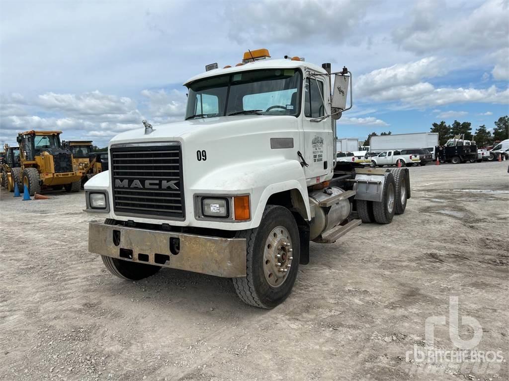 Mack CH613 Седельные тягачи