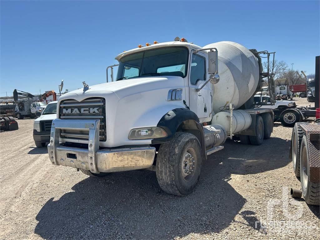 Mack CPT713 Автобетоносмесители