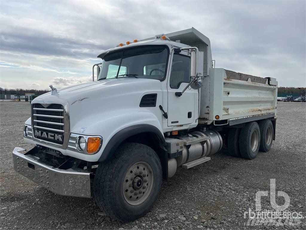 Mack CV713 Грузовики-Самосвалы