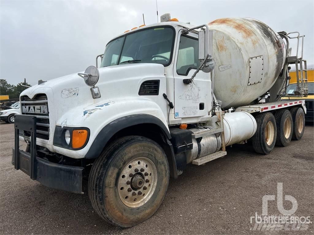 Mack CV713 Автобетоносмесители