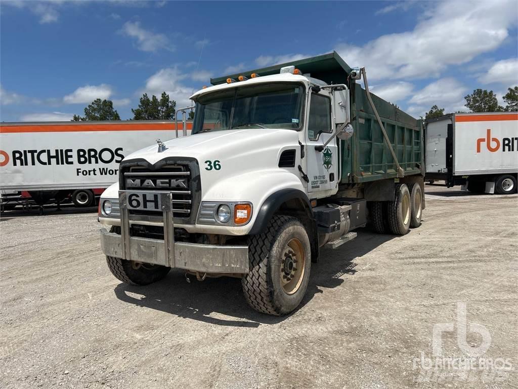 Mack CV713 Грузовики-Самосвалы
