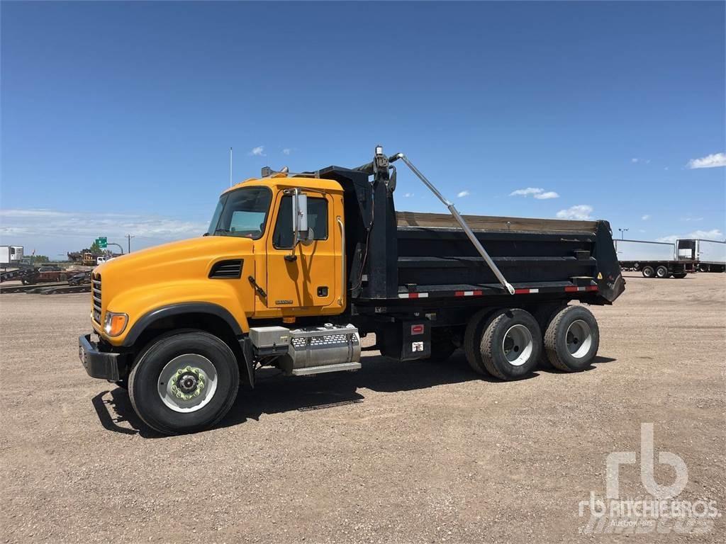 Mack CV713 Грузовики-Самосвалы