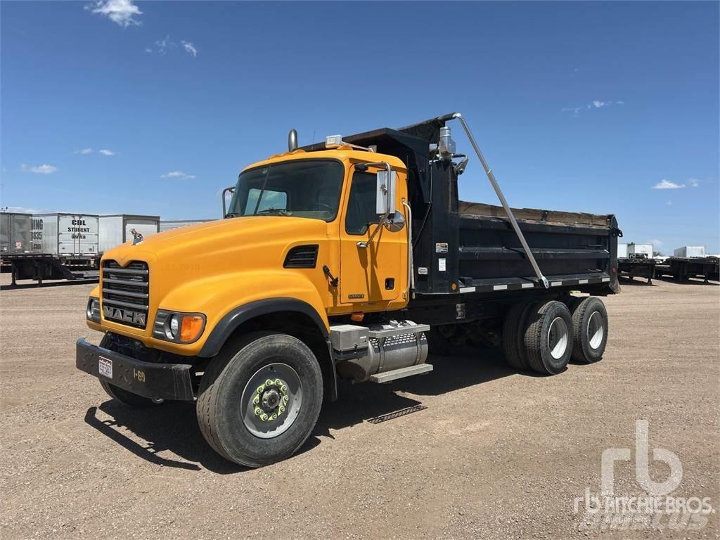 Mack CV713 Грузовики-Самосвалы