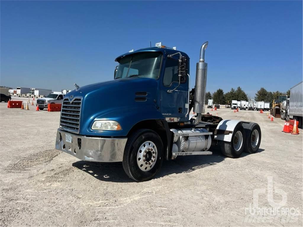 Mack CXP613 Седельные тягачи