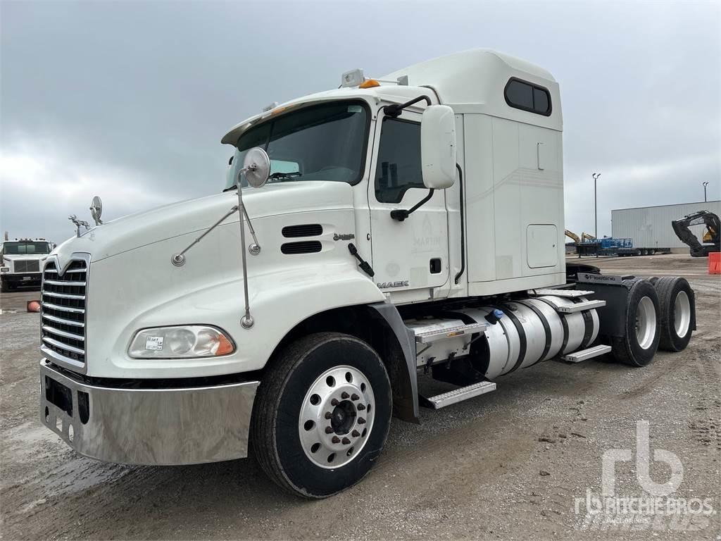 Mack CXU613 Седельные тягачи