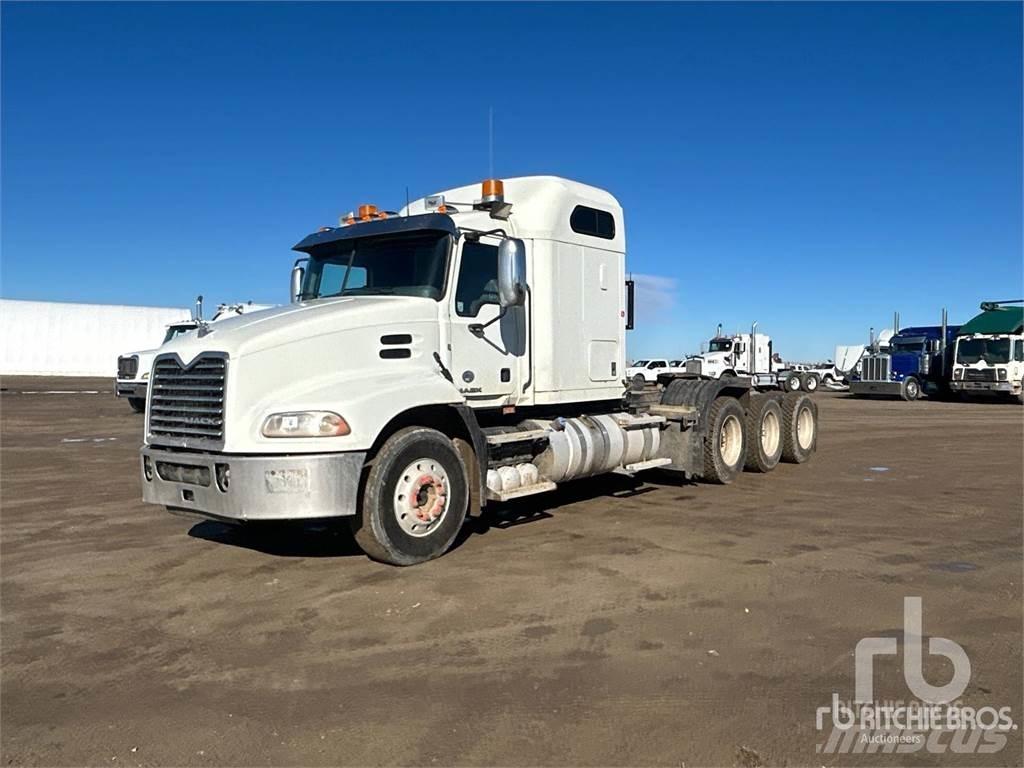 Mack CXU614 Седельные тягачи