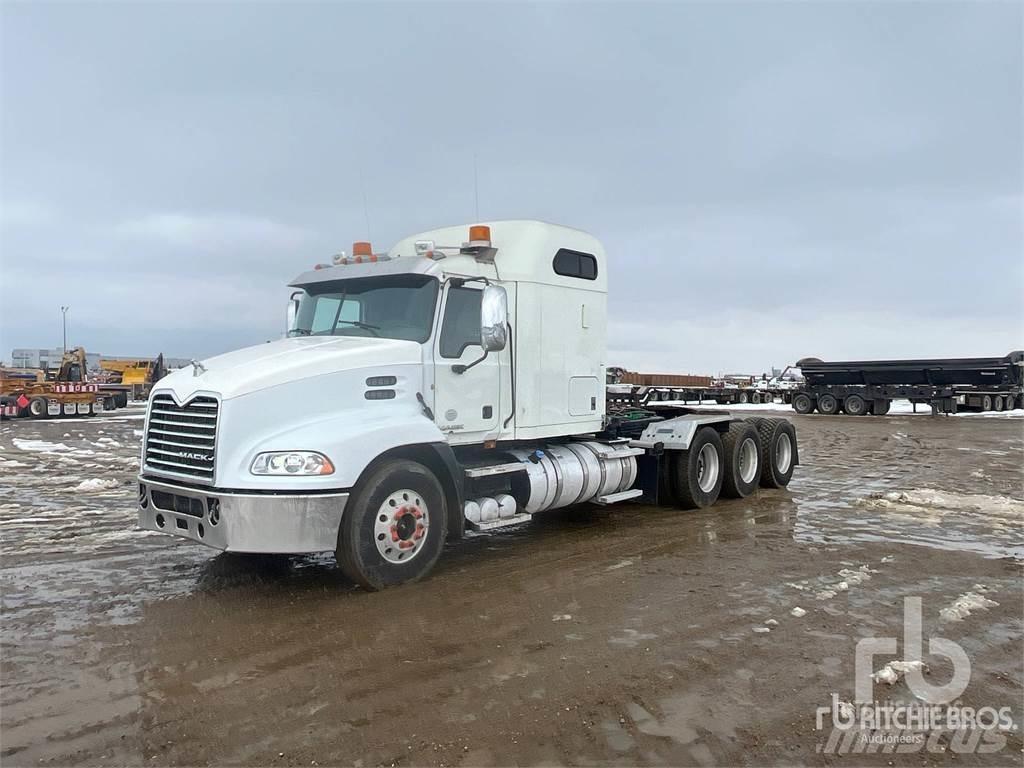 Mack CXU614 Седельные тягачи