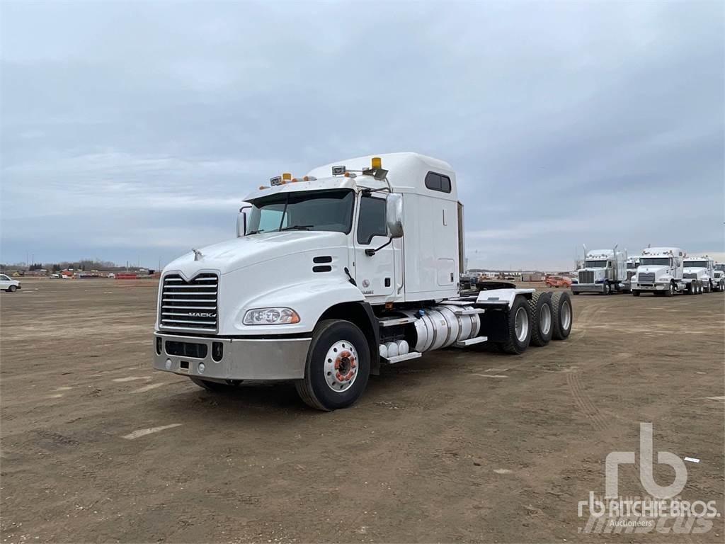 Mack CXU614 Седельные тягачи