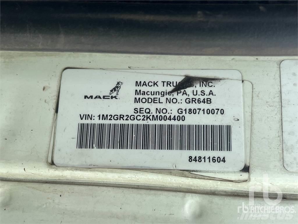 Mack GR64B Контейнеровозы