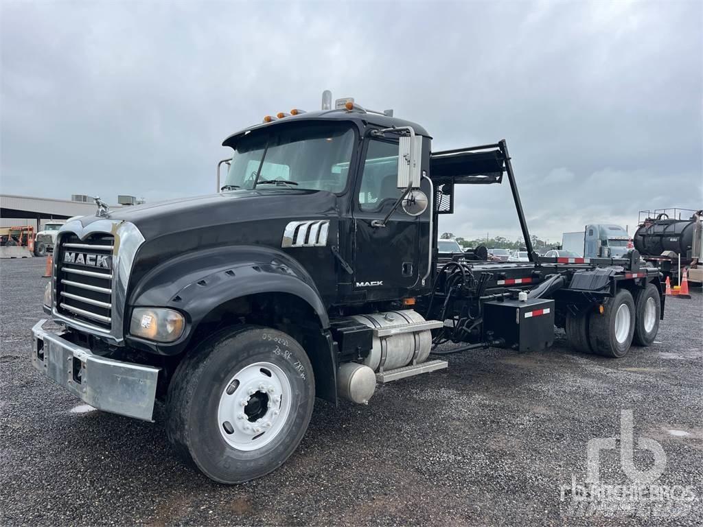 Mack GU713 Контейнеровозы