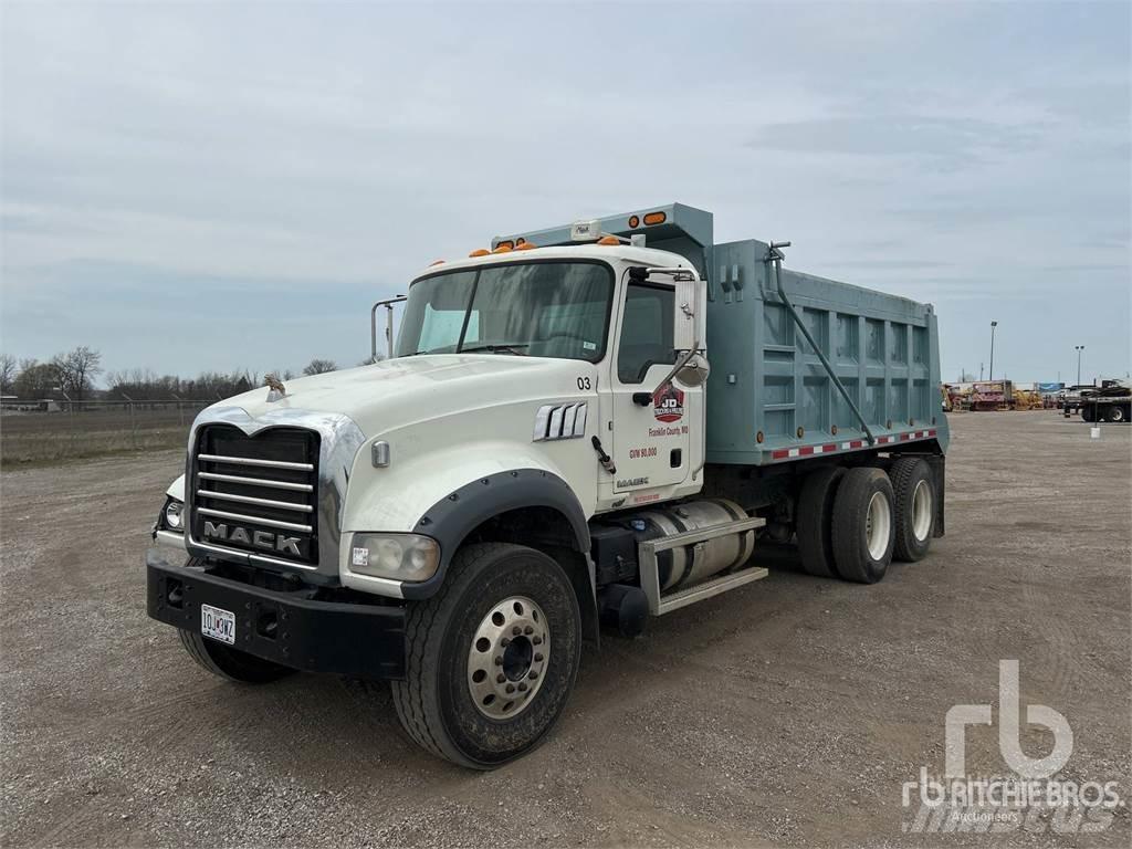 Mack GU713 Грузовики-Самосвалы