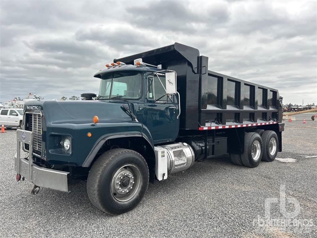 Mack RB688S Грузовики-Самосвалы