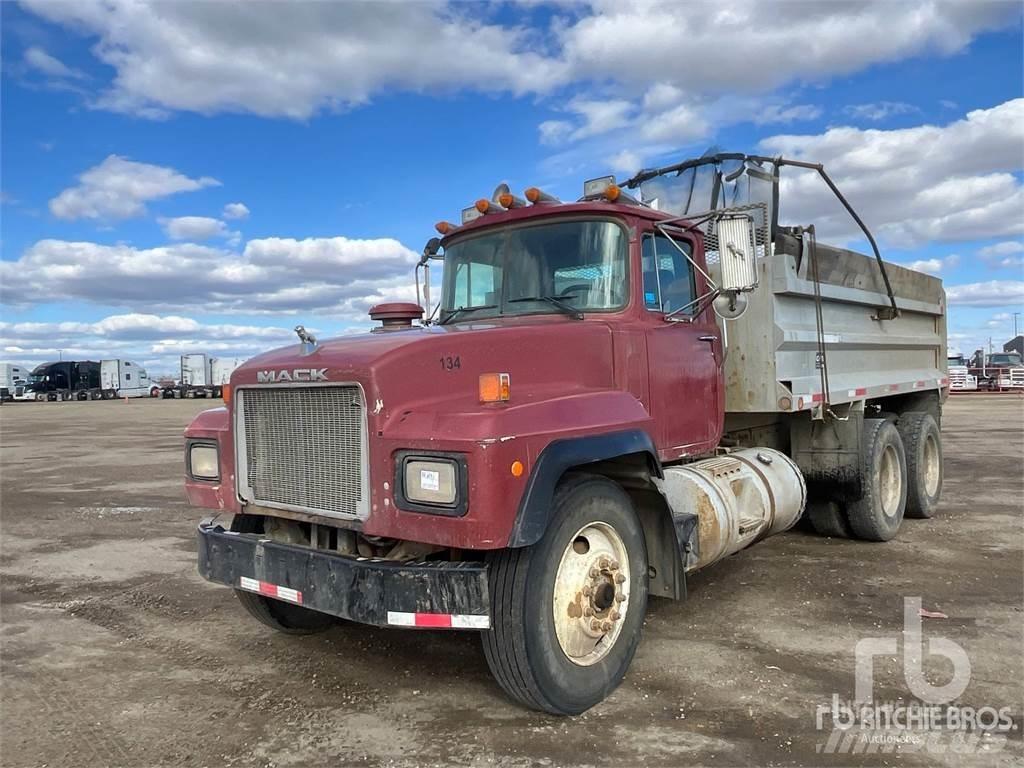 Mack RD688S Грузовики-Самосвалы