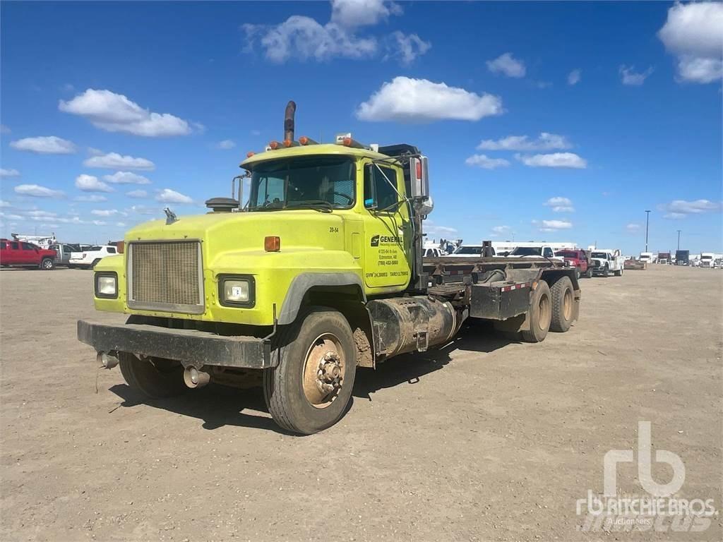 Mack RD688ST Контейнеровозы
