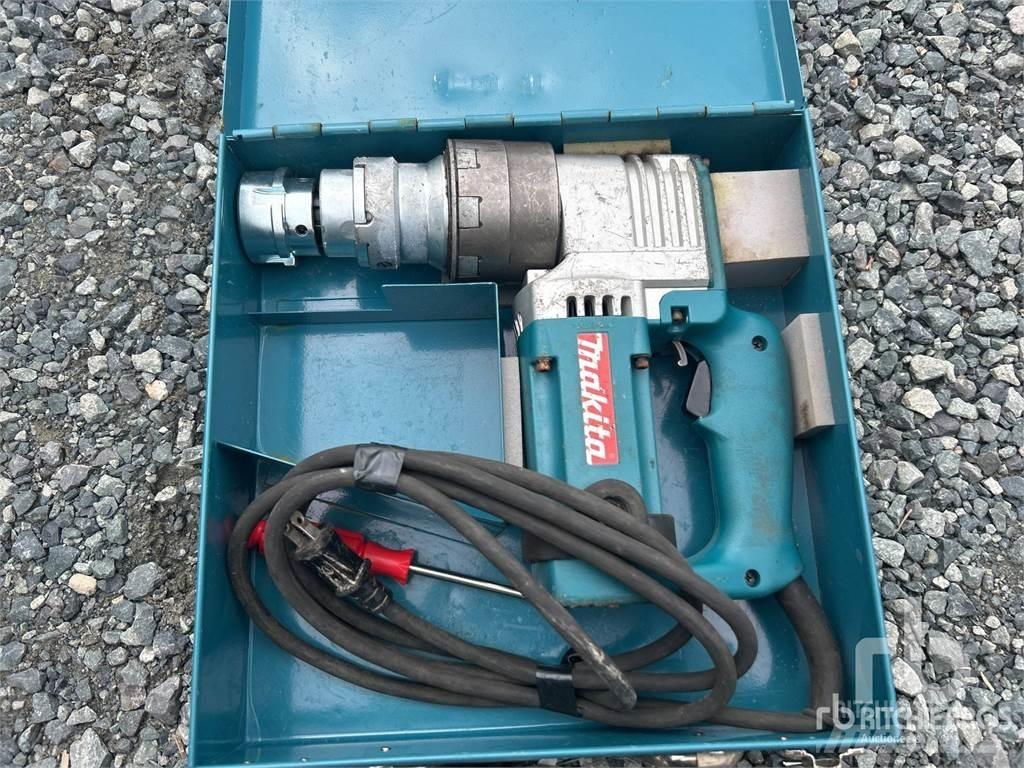 Makita 6922NB Строительная техника - Другие