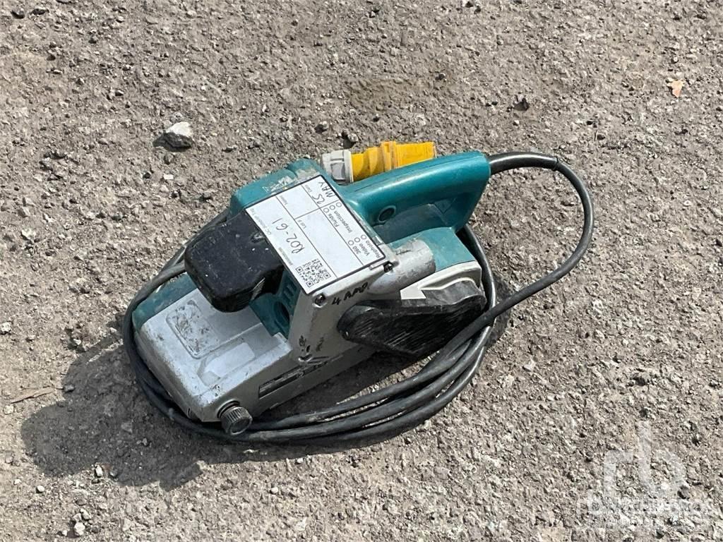 Makita 9404 Строительная техника - Другие