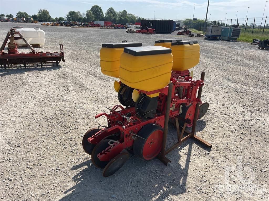 MaterMacc 8230 Сажалки