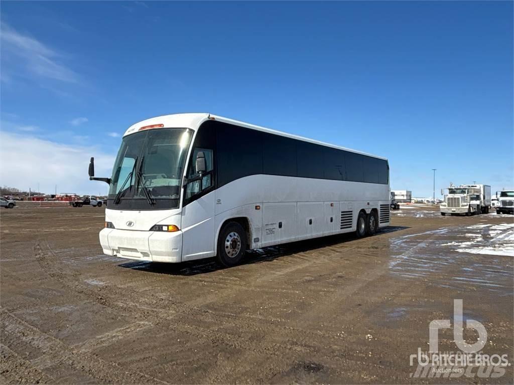 MCI J4500 Туристические автобусы