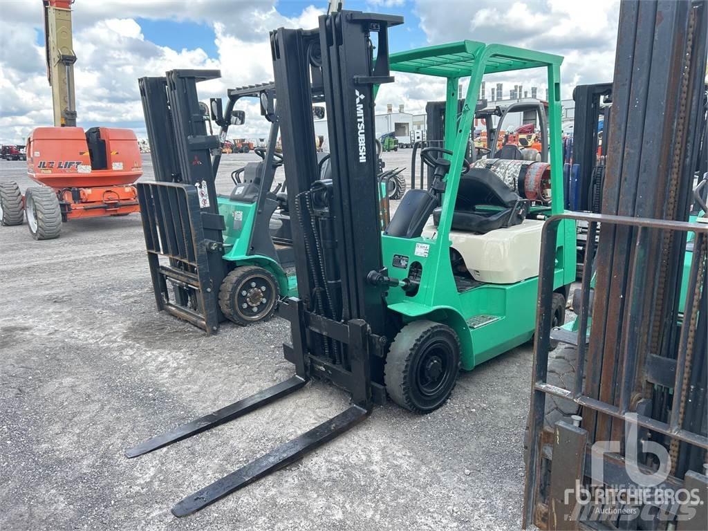 Mitsubishi FG15 Дизельные погрузчики
