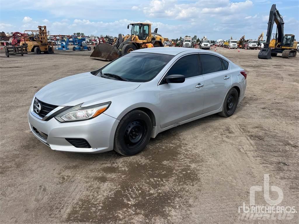 Nissan ALTIMA Легковые автомобили
