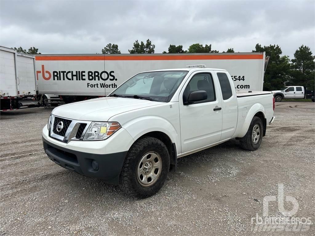 Nissan FRONTIER Бортовые фургоны