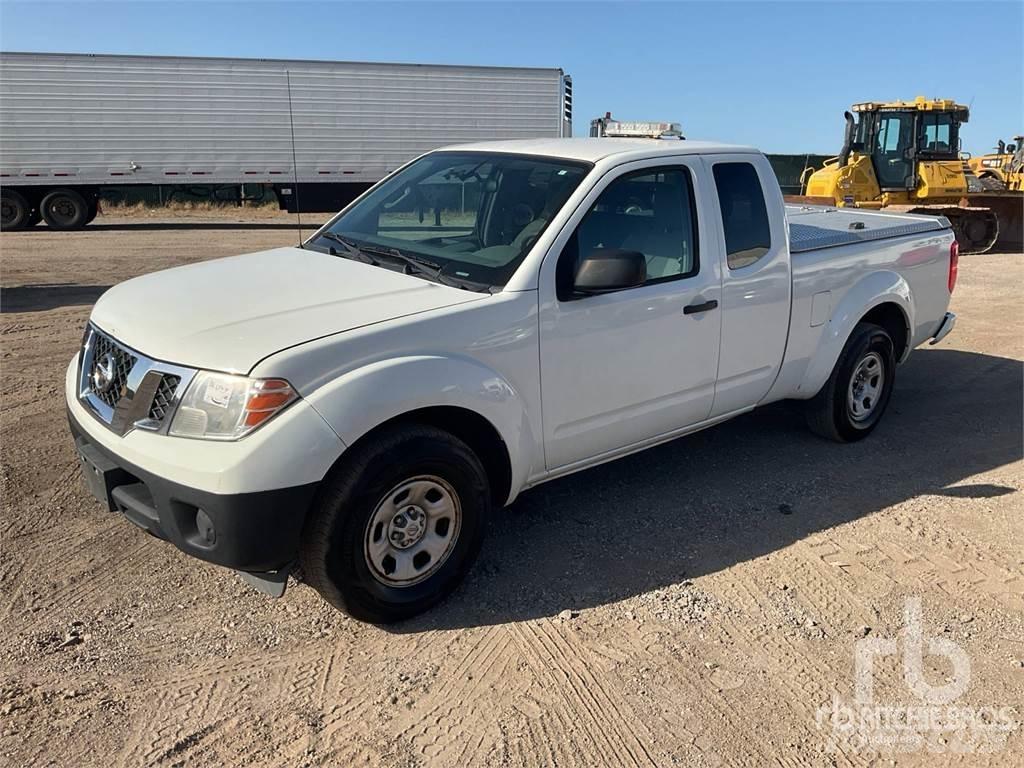 Nissan FRONTIER Бортовые фургоны