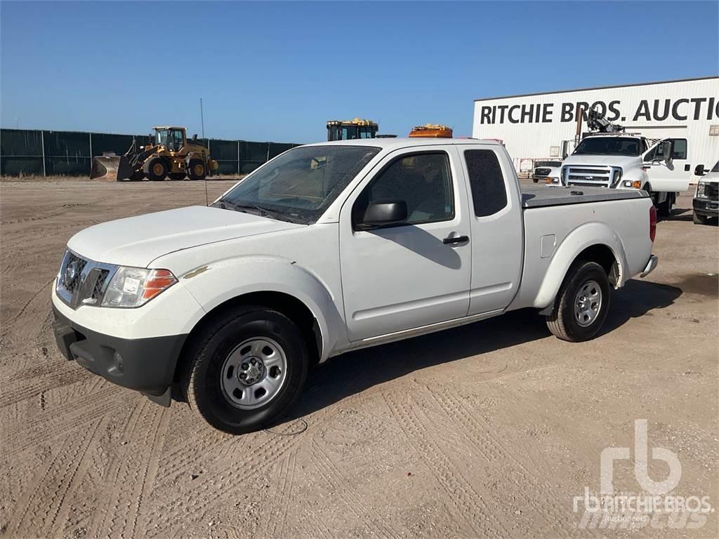 Nissan FRONTIER Бортовые фургоны