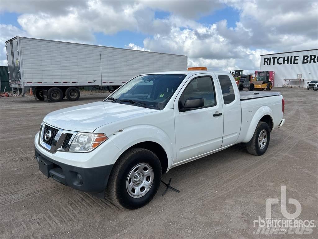 Nissan FRONTIER Бортовые фургоны