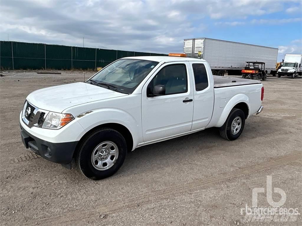 Nissan FRONTIER Бортовые фургоны