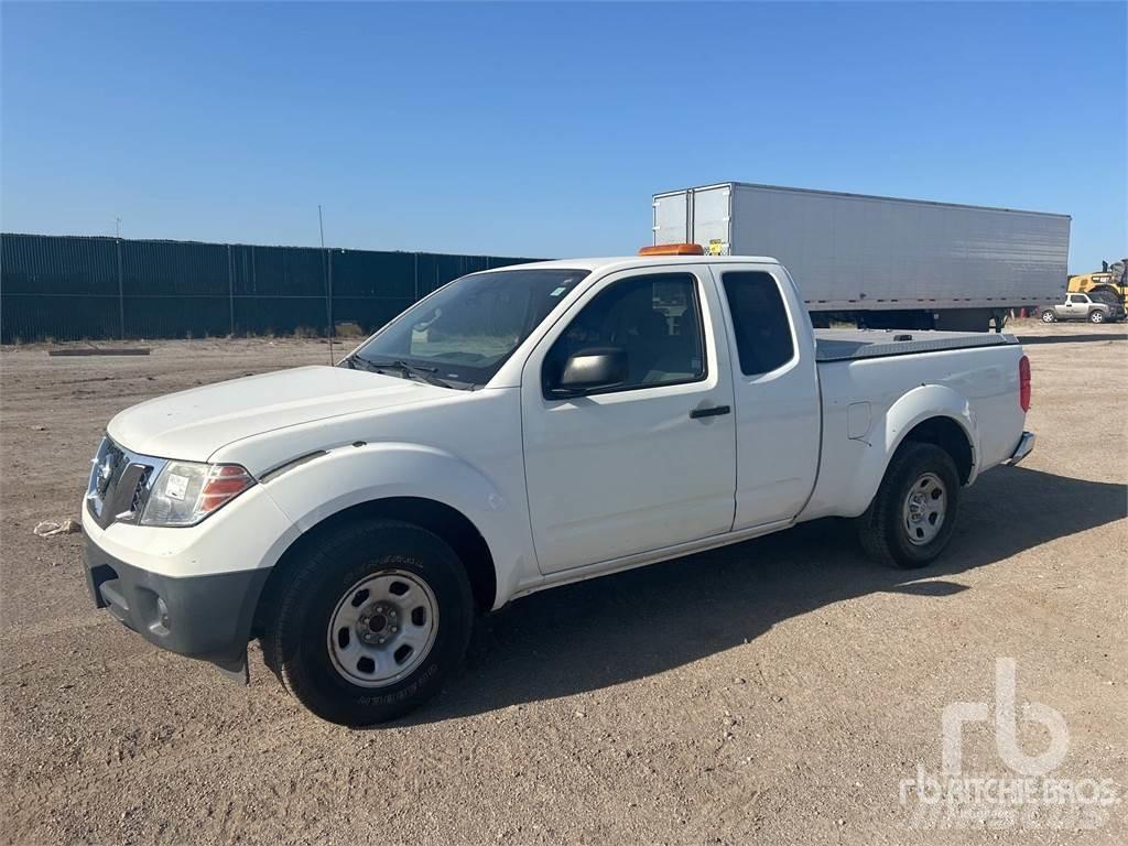 Nissan FRONTIER Бортовые фургоны