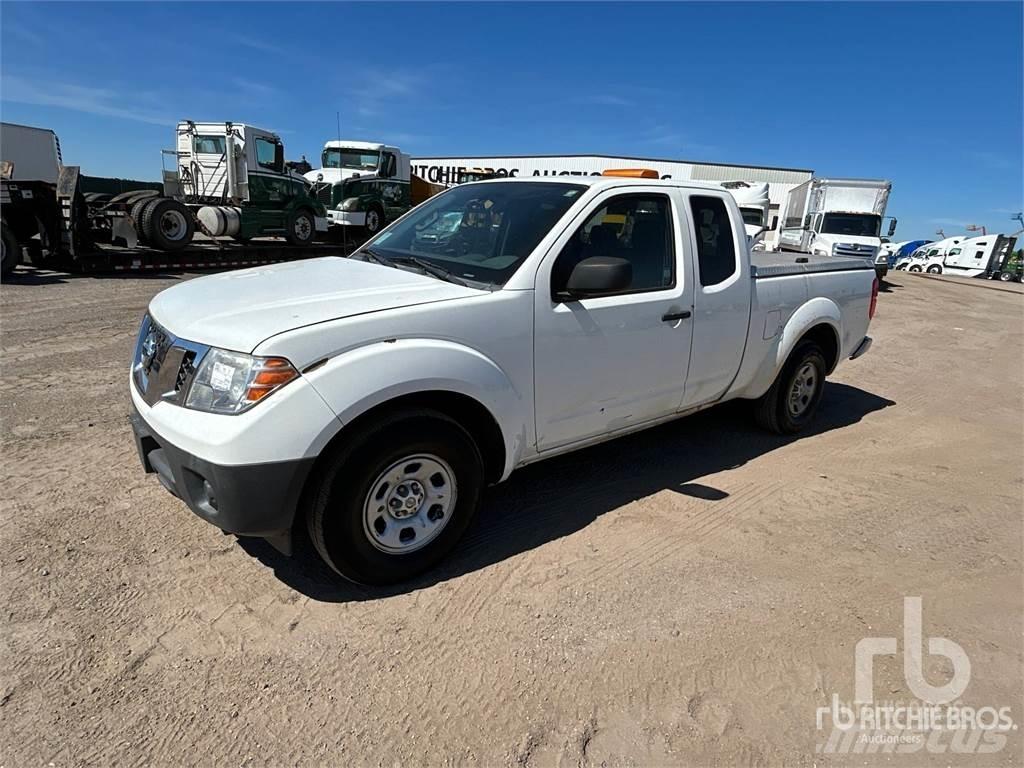 Nissan FRONTIER Бортовые фургоны