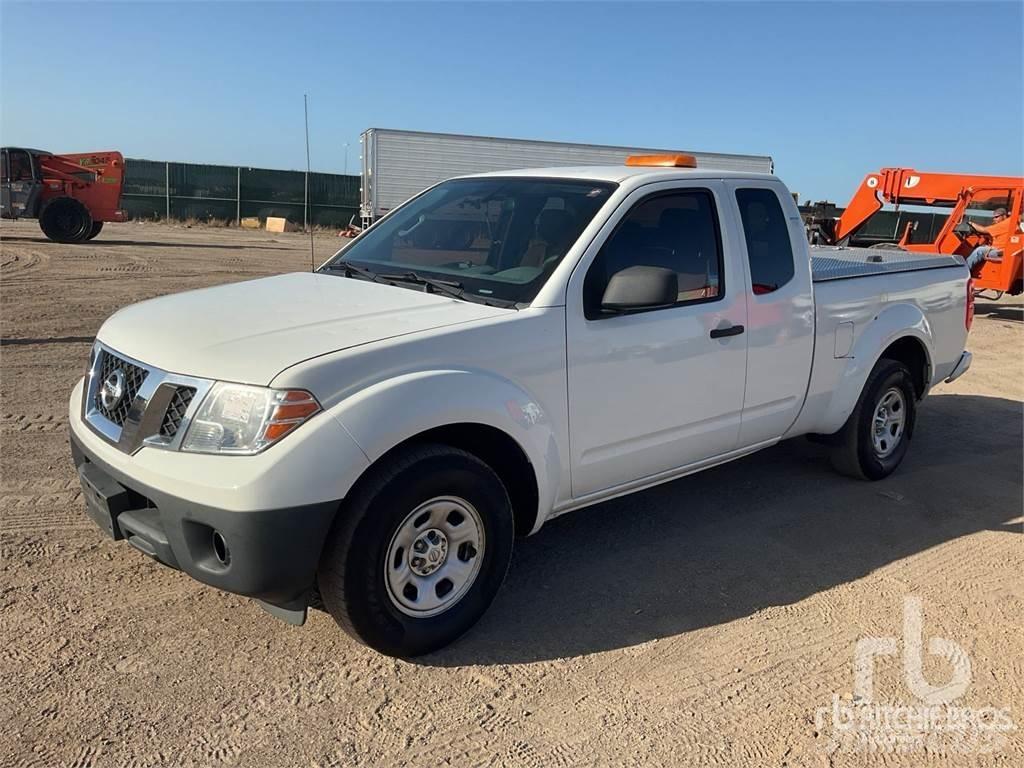 Nissan FRONTIER Бортовые фургоны
