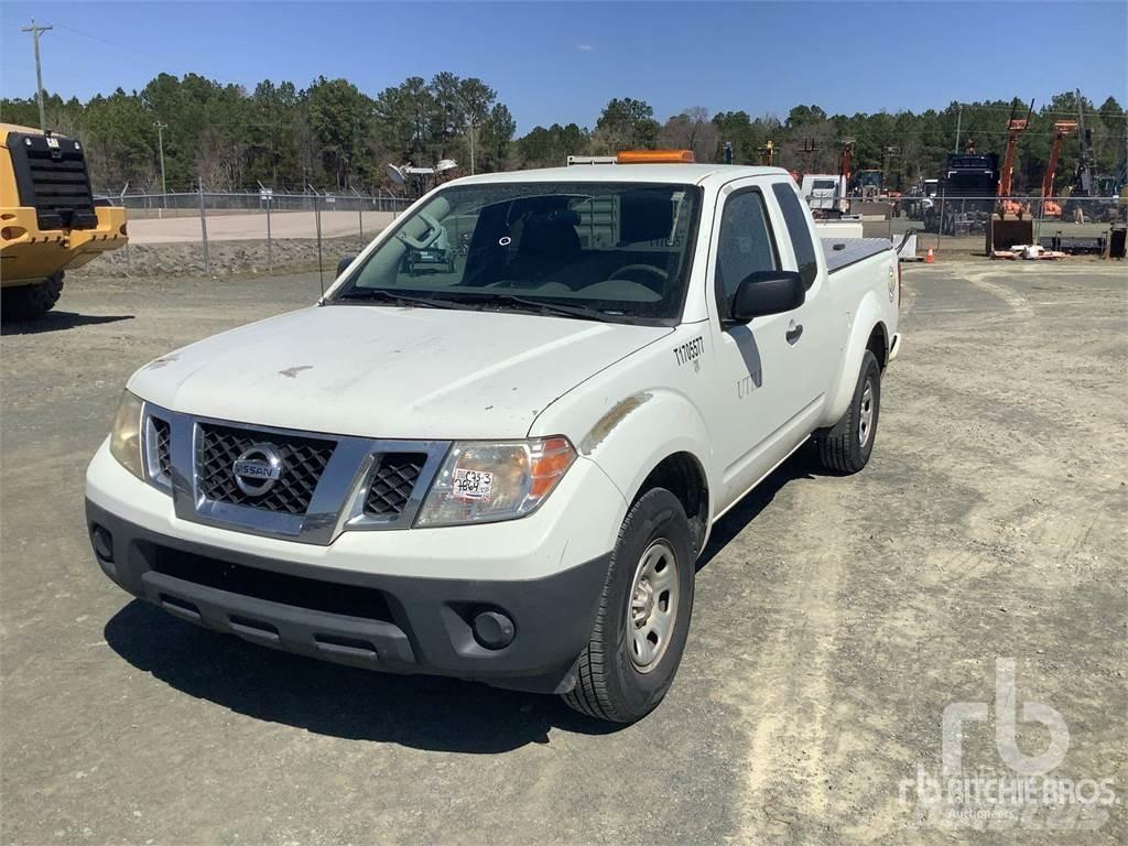 Nissan FRONTIER Бортовые фургоны
