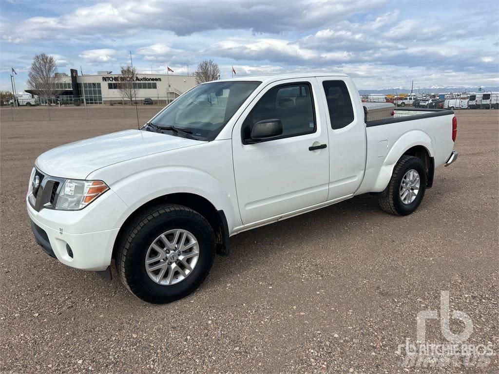 Nissan FRONTIER Бортовые фургоны
