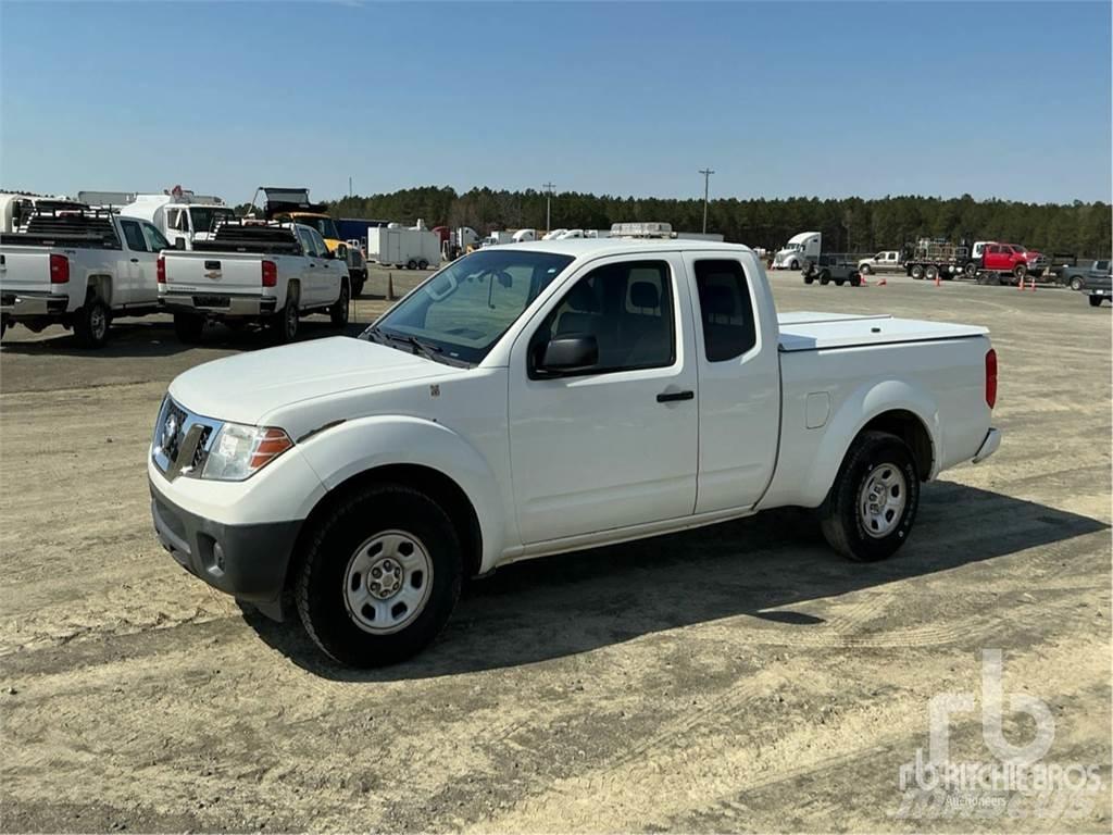 Nissan FRONTIER Бортовые фургоны