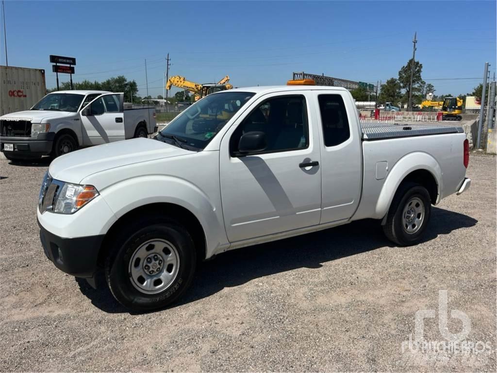 Nissan FRONTIER Бортовые фургоны