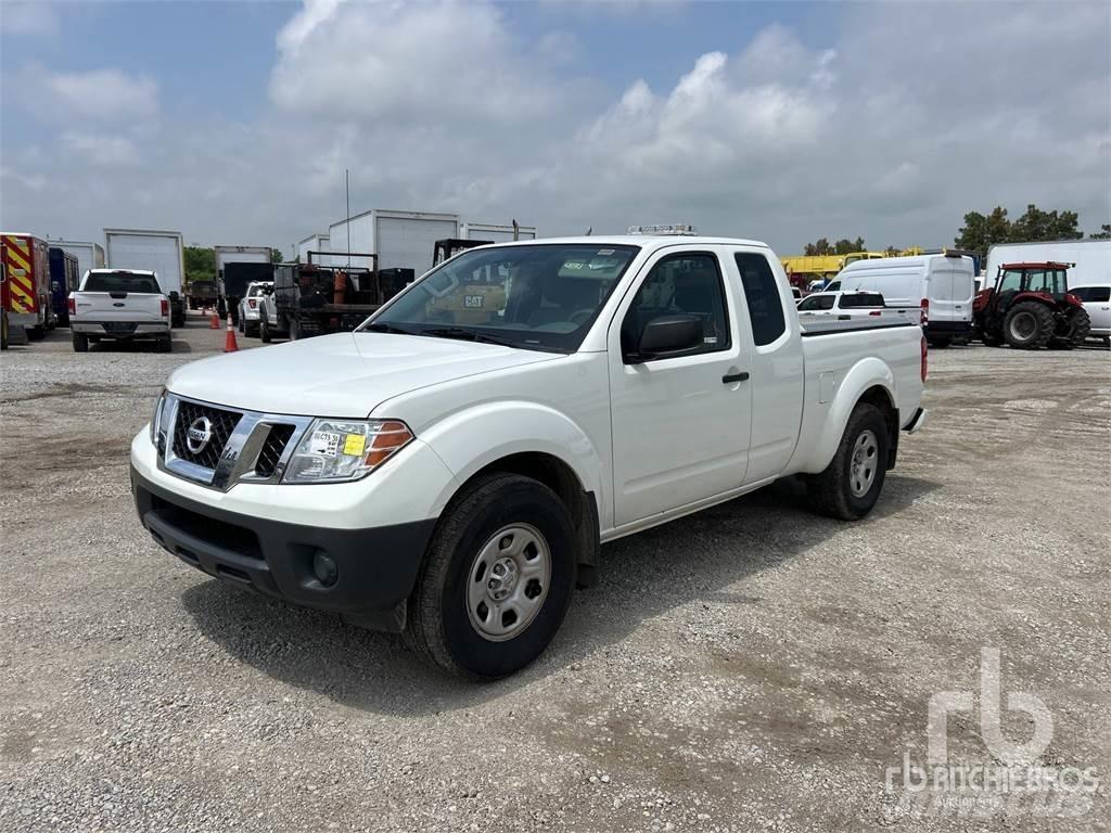 Nissan FRONTIER Бортовые фургоны