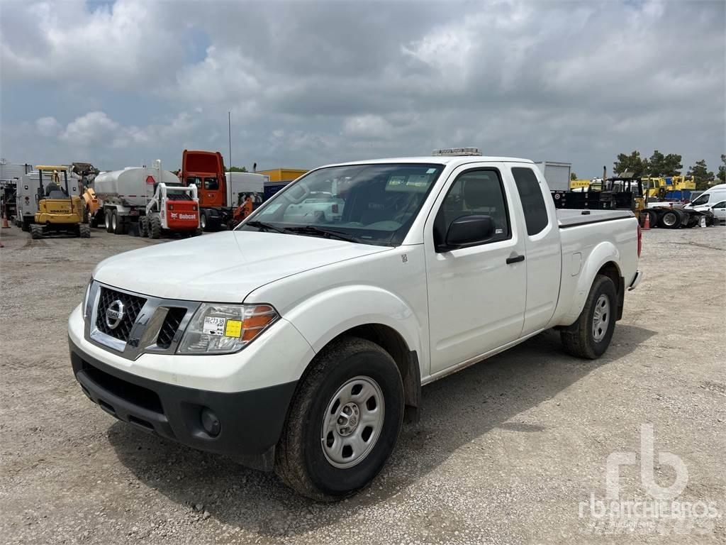 Nissan FRONTIER Бортовые фургоны