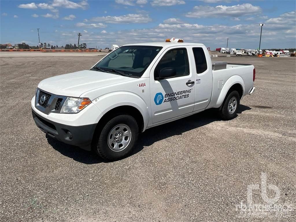 Nissan FRONTIER Бортовые фургоны