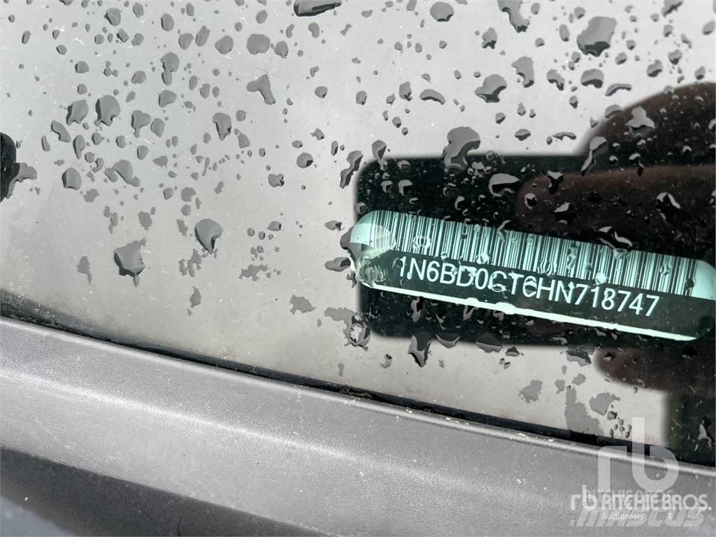 Nissan FRONTIER Бортовые фургоны