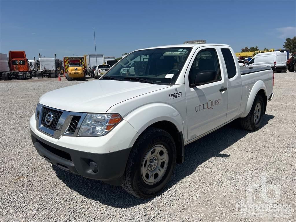 Nissan FRONTIER Бортовые фургоны
