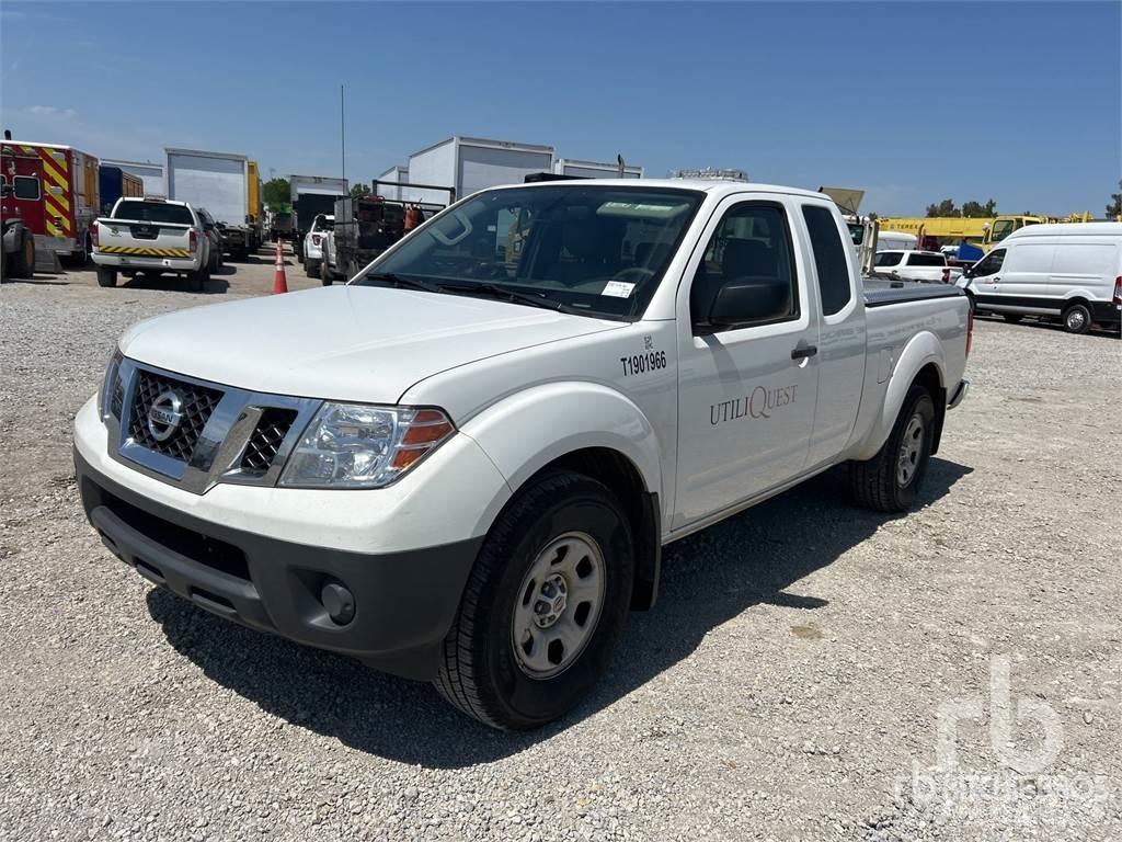 Nissan FRONTIER Бортовые фургоны