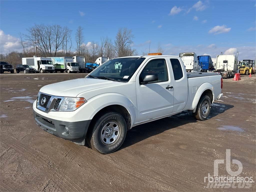 Nissan FRONTIER Бортовые фургоны