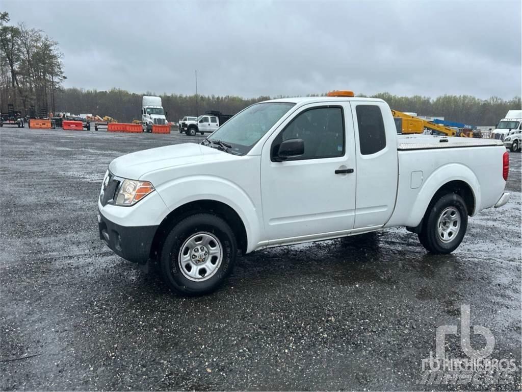 Nissan FRONTIER Бортовые фургоны
